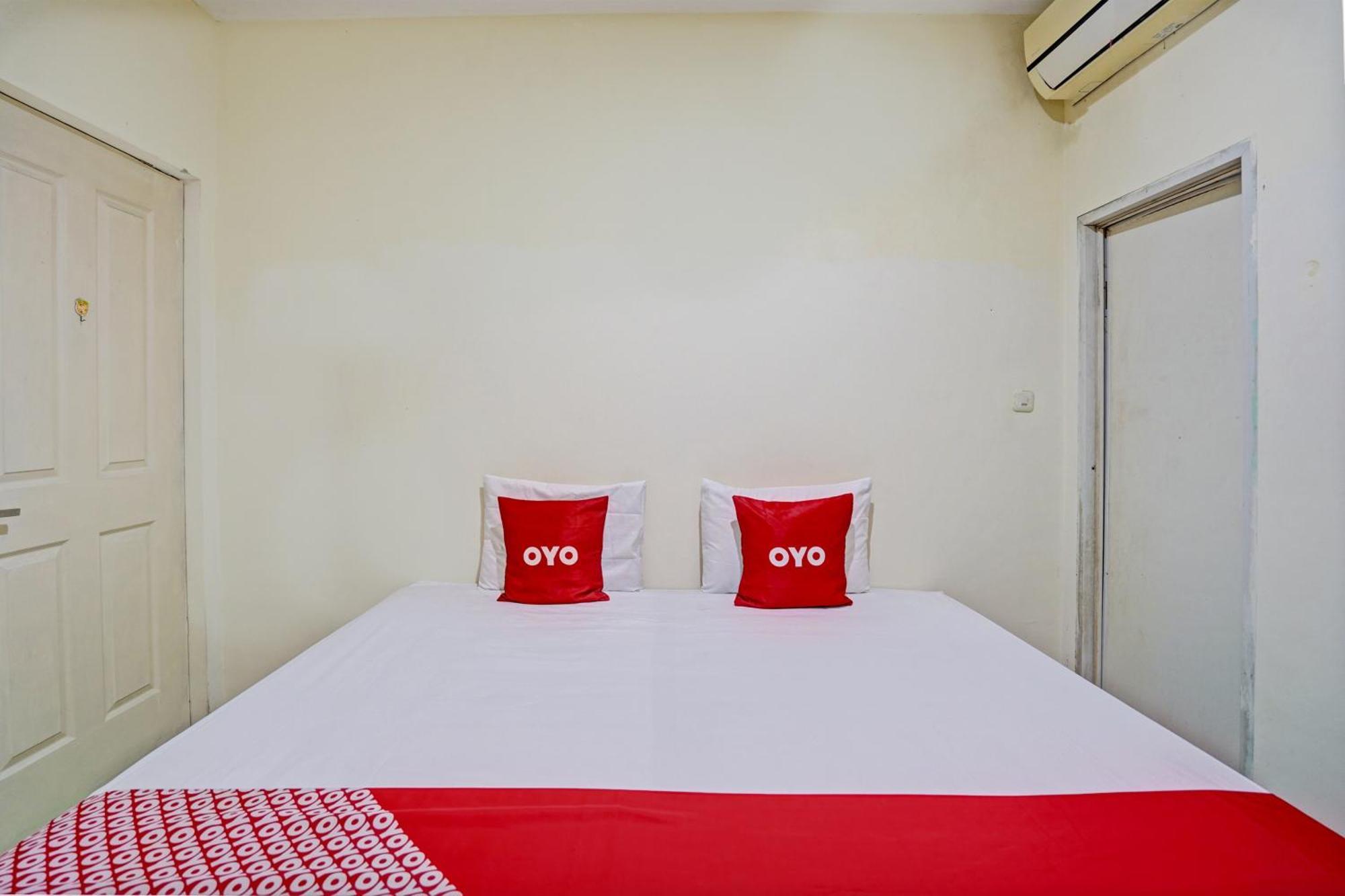 Oyo 93112 Garden Homestay 3 Merlion Сурабая Экстерьер фото