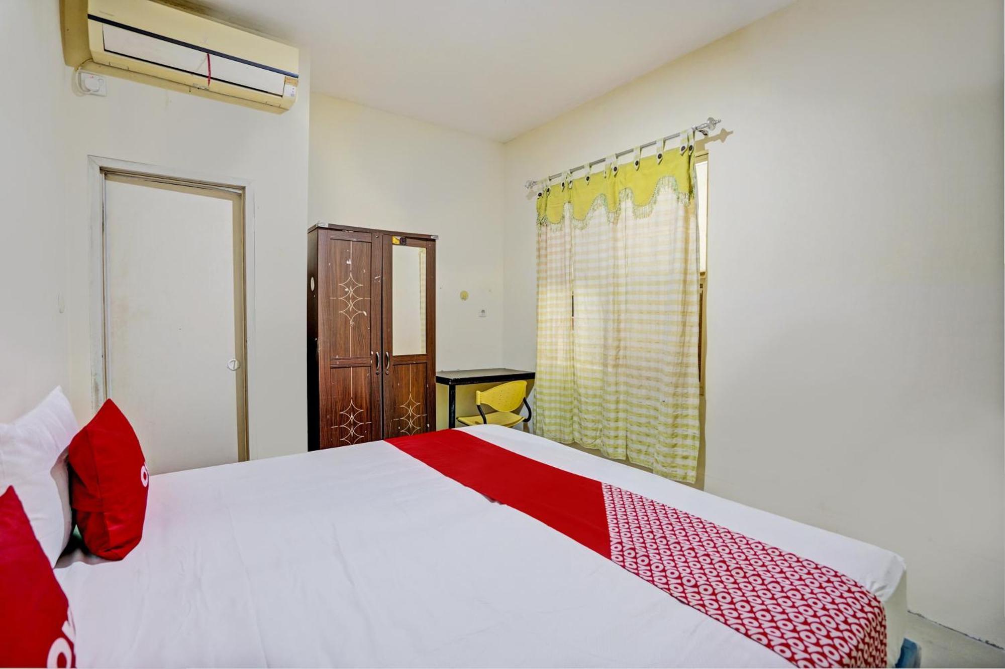 Oyo 93112 Garden Homestay 3 Merlion Сурабая Экстерьер фото