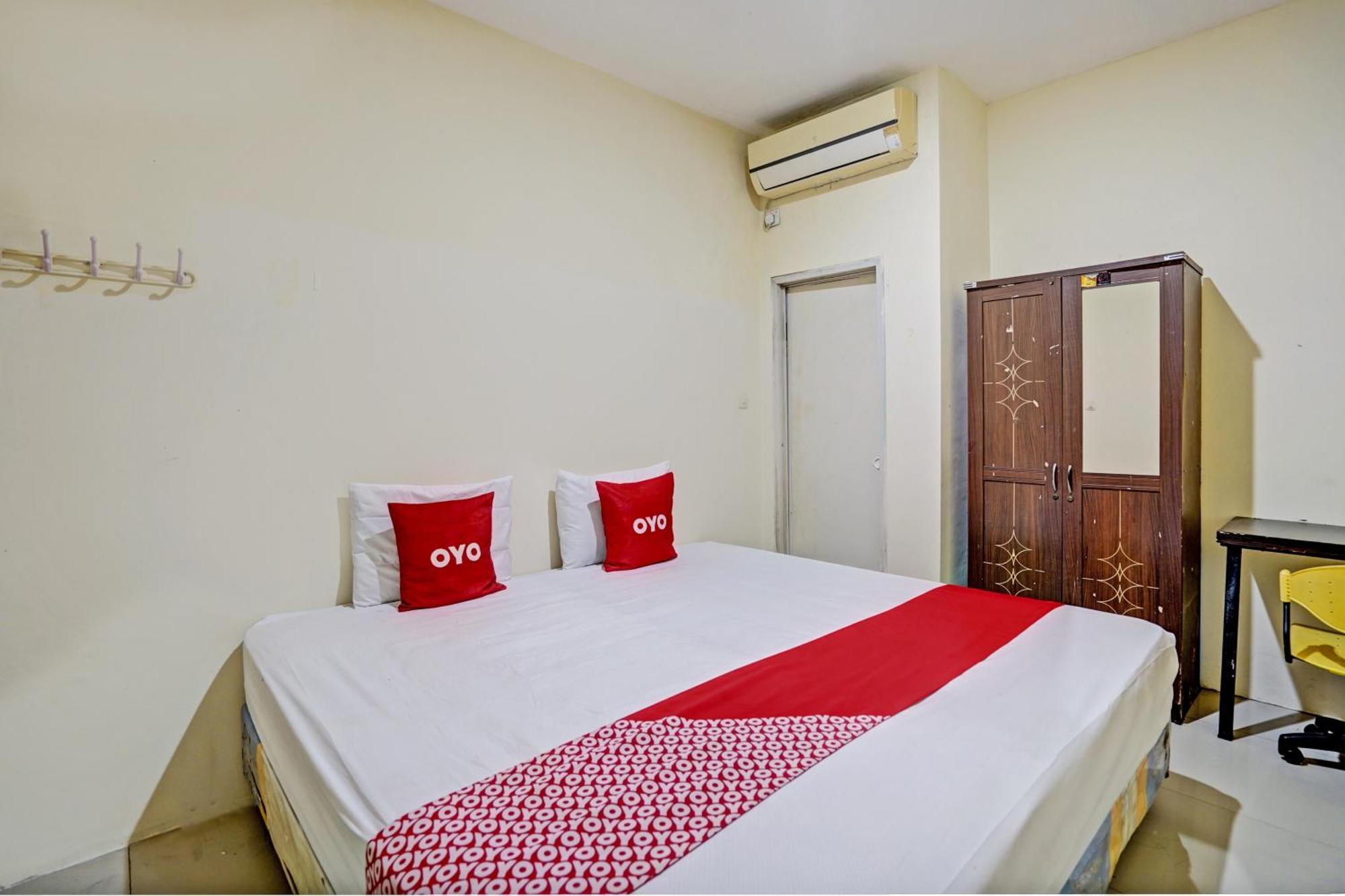 Oyo 93112 Garden Homestay 3 Merlion Сурабая Экстерьер фото