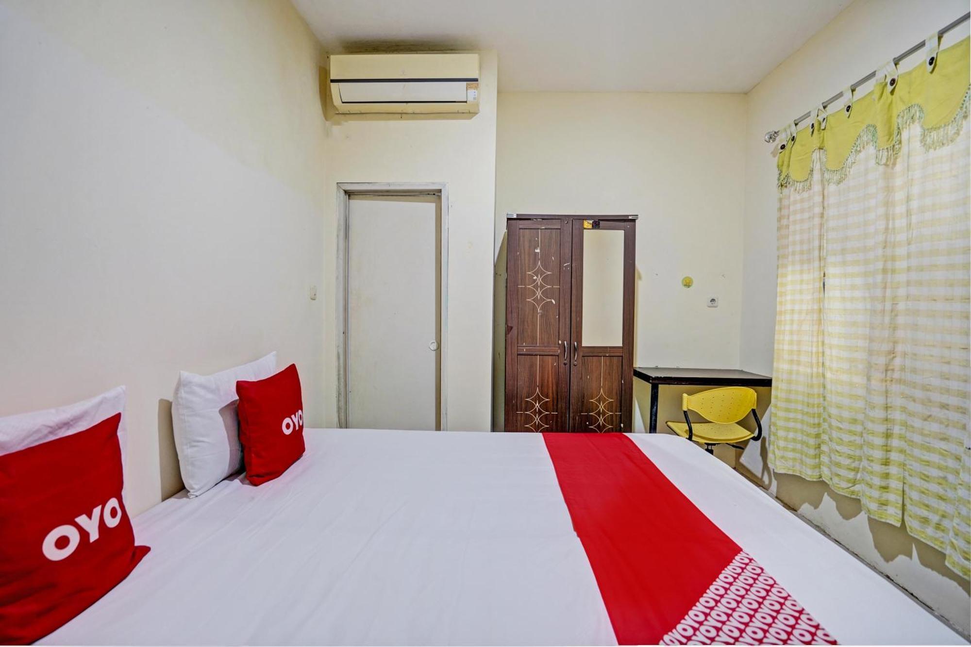 Oyo 93112 Garden Homestay 3 Merlion Сурабая Экстерьер фото